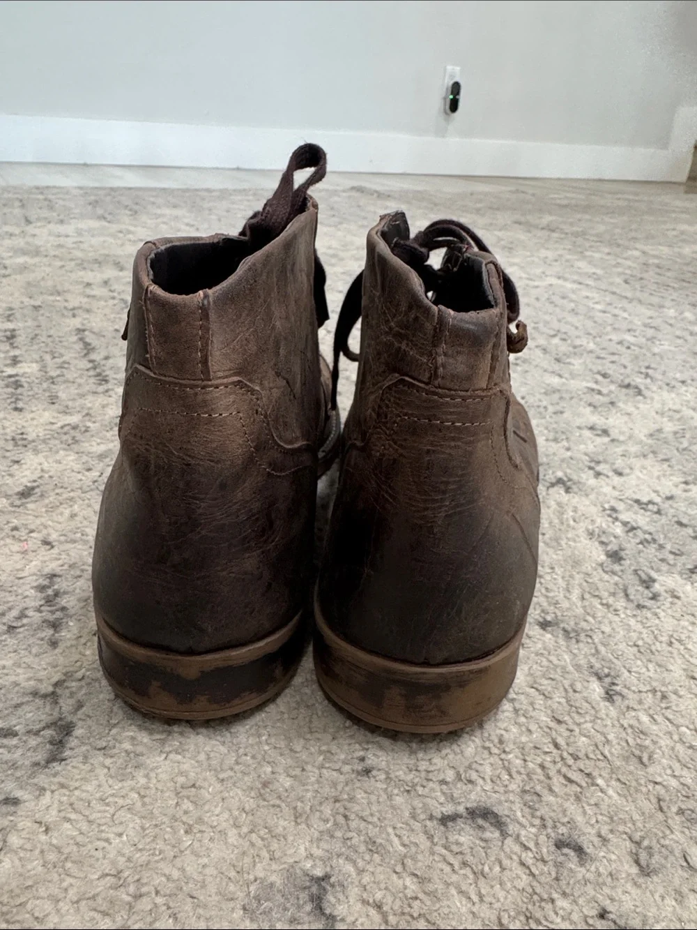 Bullboxer Men's Brown Leather Chukka Boots - Classic Lace-Up Ankle Boots